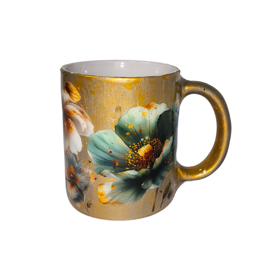 Taza Dorada de Flores